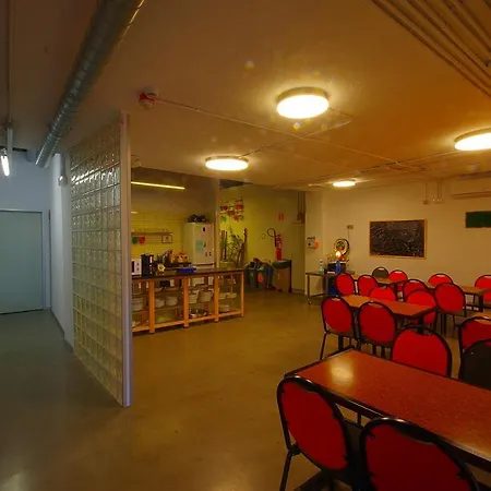 Iron Hostel Bilbao