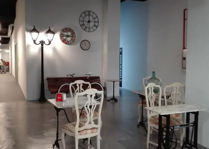 بيت شباب Iron *