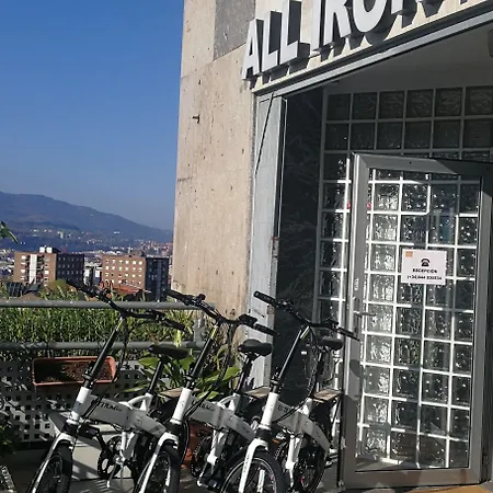 Хостел Iron Бильбао