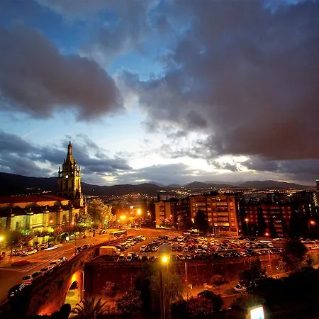 Iron Хостел Бильбао