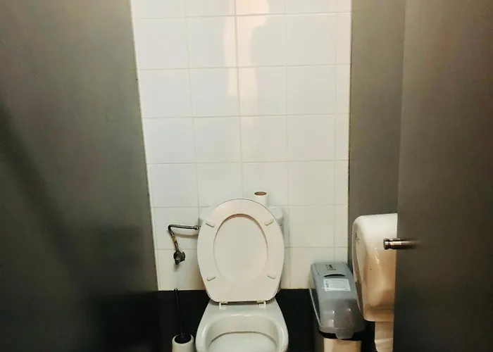 Iron Albergue Bilbau